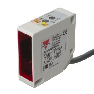 Senzor fotoelectric retro-reflexiv polarizat, PC50CNP06BA